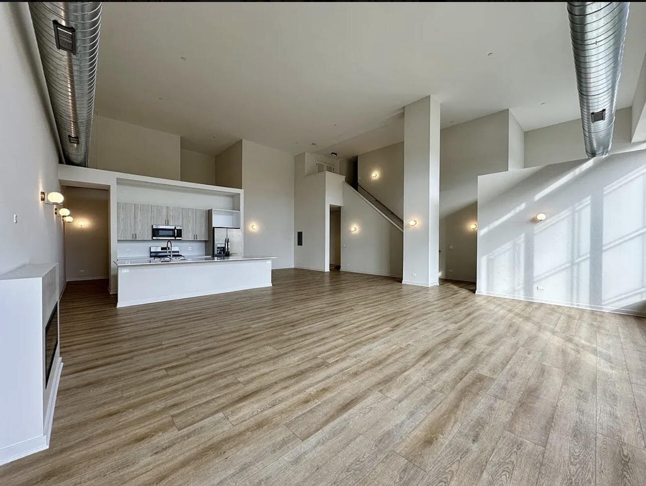 Building Photo - 3207 N Narragansett Ave