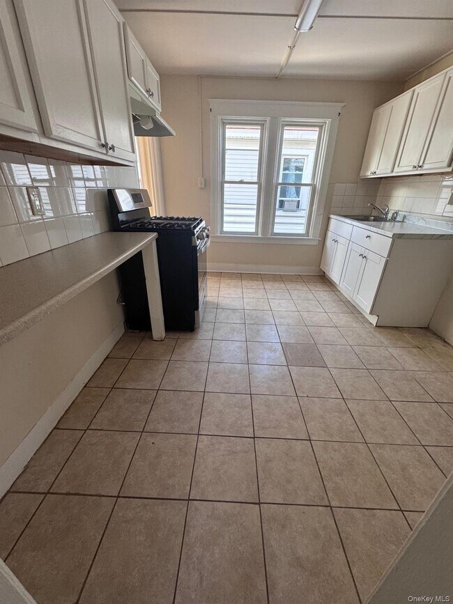 Building Photo - 25 Lent St