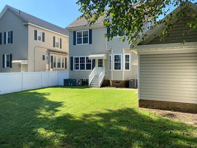 Building Photo - 204 Bellamy Ave