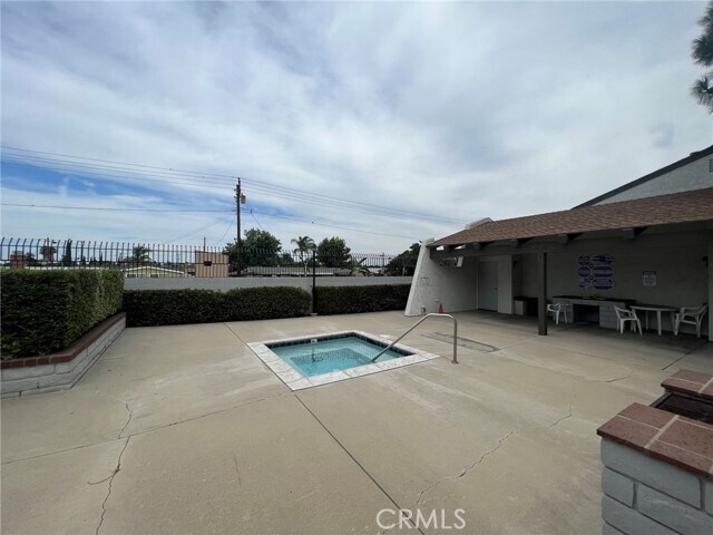 Building Photo - 8428 Linmar Meadows