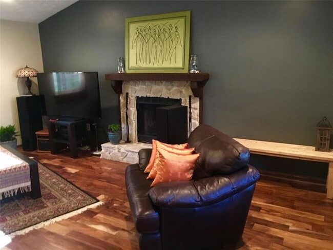 Building Photo - 1356 Bridgeson Ct