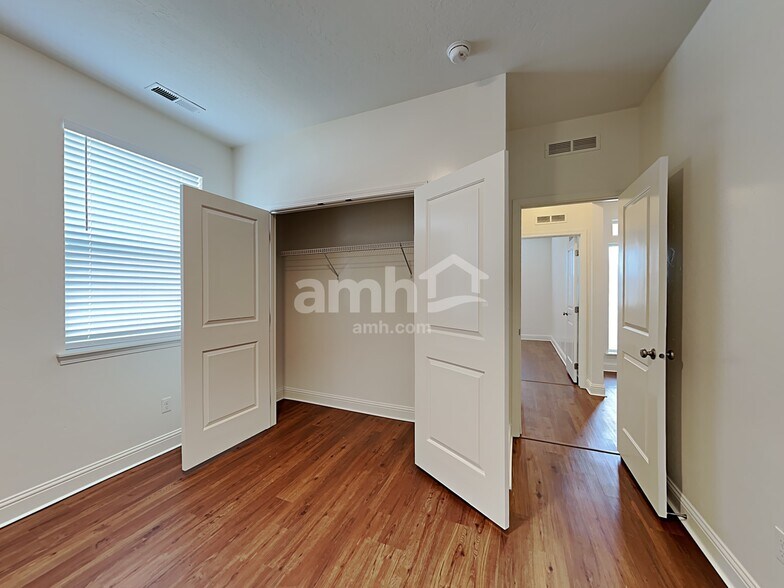 Building Photo - 55 S Fremont St