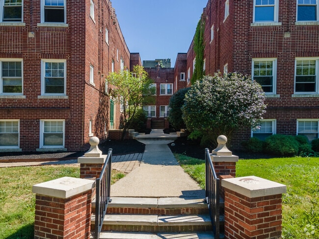 Building Photo - The Hannah Apartments