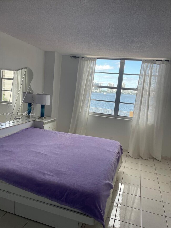 Building Photo - 251 174th St