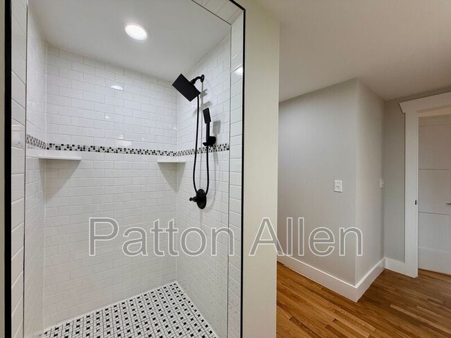 Building Photo - 295 School Rd E