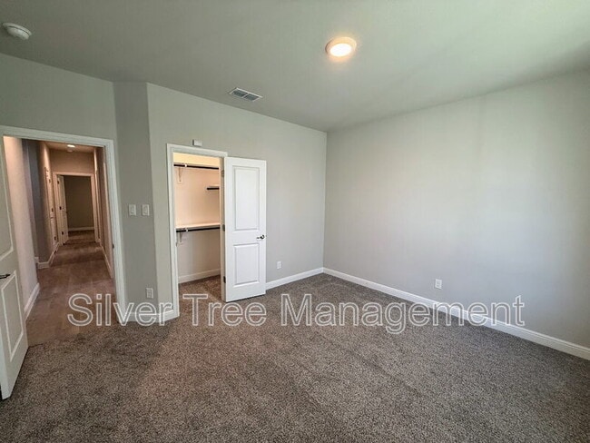 Building Photo - 10921 Rockchapel Dr