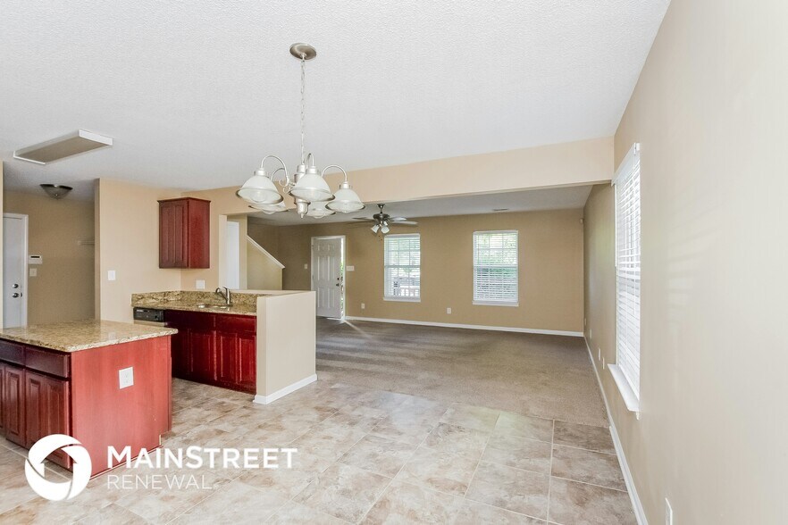 Building Photo - 9818 Aviary Hill Way