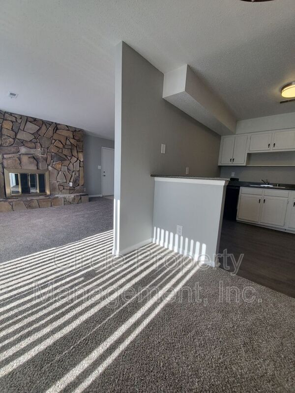 Building Photo - 2021 Highridge Dr SW