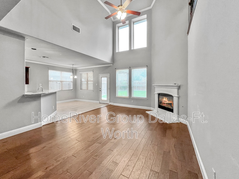 Building Photo - 608 Cherry Spring Dr