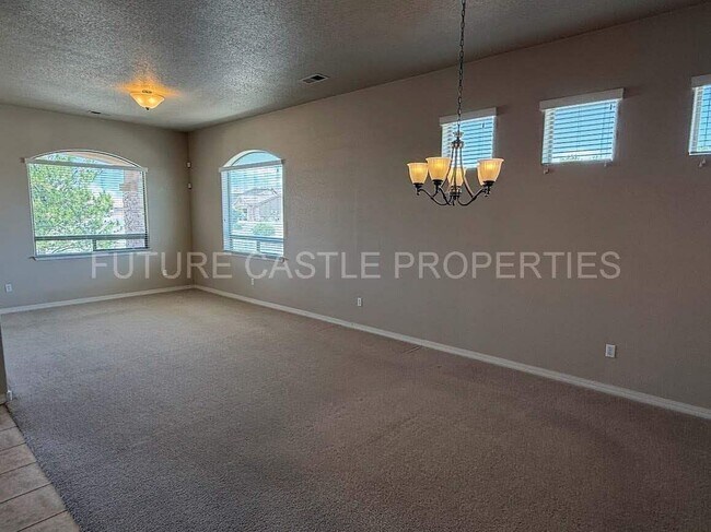 Building Photo - 1114 Blue Sage Rd NE