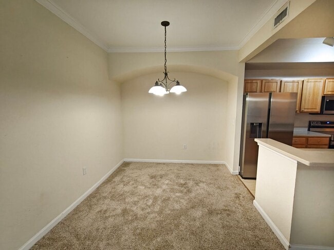 Building Photo - Beautiful 3 Bedroom, 2 Bathroom Townhome with Garage – Pet Friendly!