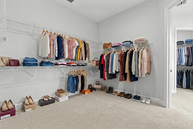 Building Photo - 15054 Wildwood Cir