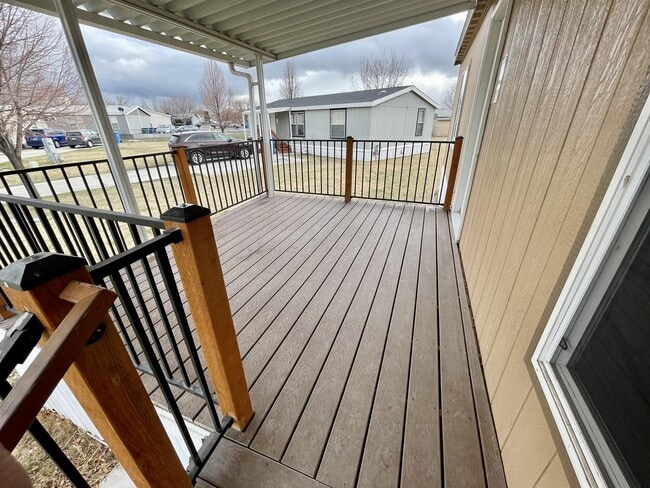 Building Photo - 1900 S 1100 W