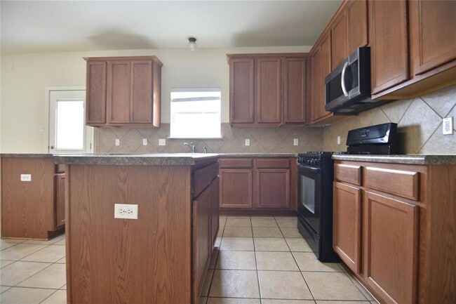 Building Photo - 2413 Rachel Ct