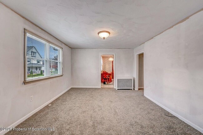 Building Photo - 454 Hickory St