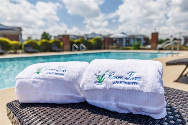 Building Photo - Cross Pointe Business Park***Walking Distance to Costco***2 Bedroom Apartment Promenade Developme...