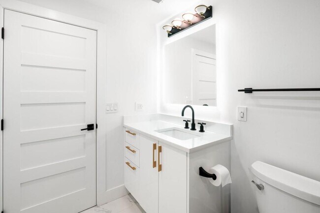 Building Photo - 1046 Wiley Bridge Rd