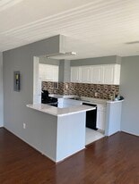 Building Photo - 16 S Van Dorn St