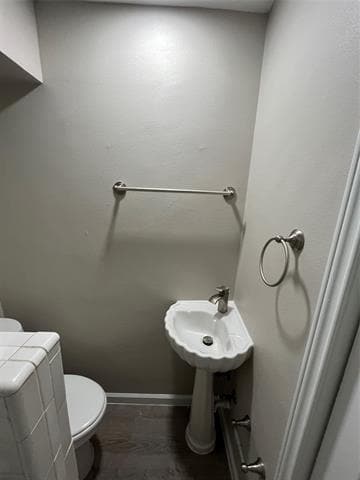 Building Photo - 826 Quinette Dr