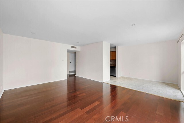 Building Photo - 15344 Weddington St
