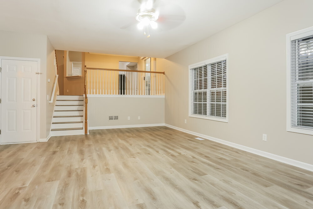Building Photo - 5980 Tate Dr