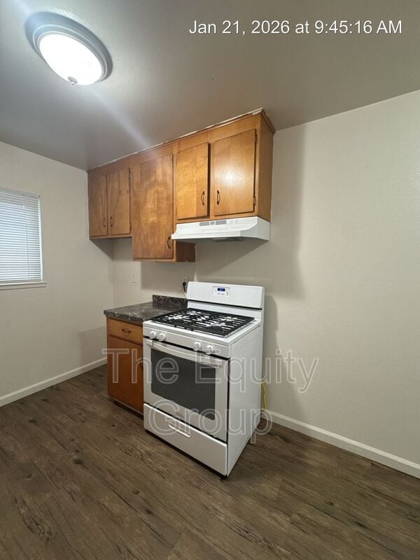 Building Photo - 2016 North Ave