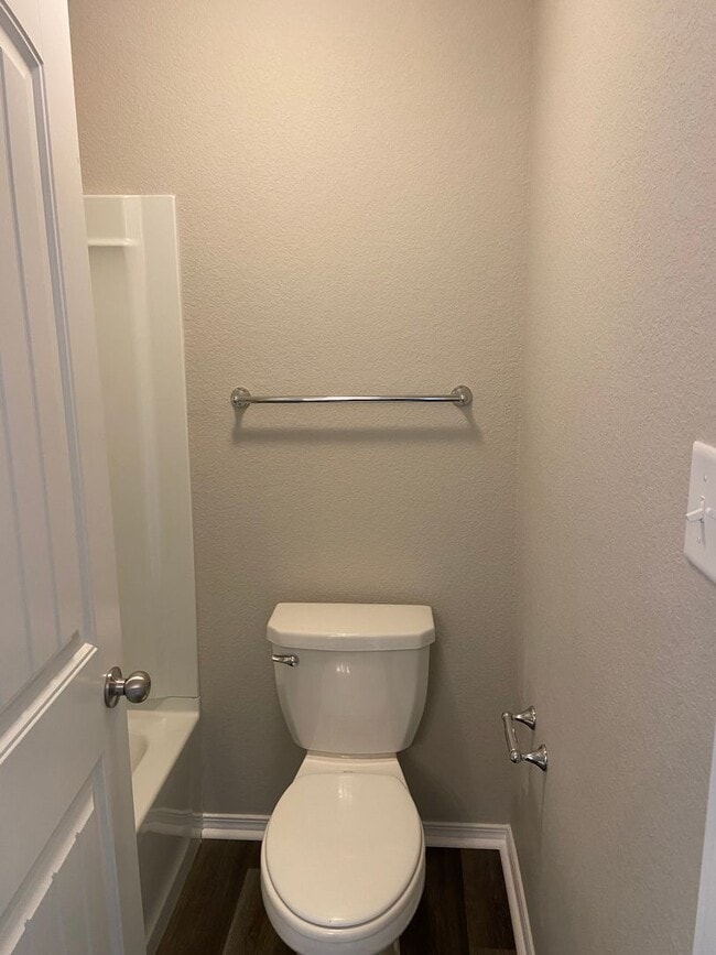 Building Photo - NOW LEASING! Three Bedroom | Two and a Half Bathroom Home in Conway