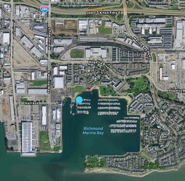 Building Photo - 119 Commodore Dr