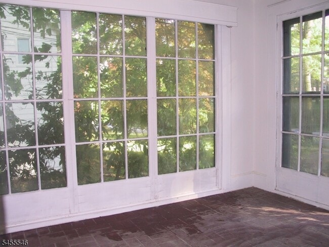 Building Photo - 373 Claremont Ave