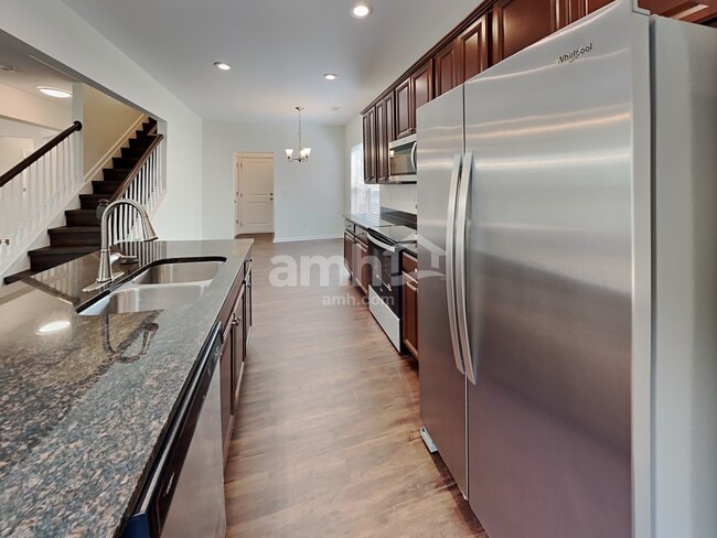 Building Photo - 1490 Aster Ives Dr