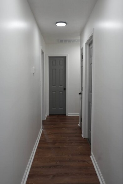 Primary Photo - 24 S Galeston Ave