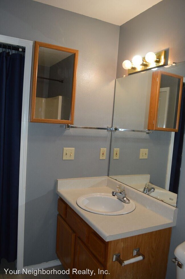 Building Photo - 1 br, 1 bath House - 122 Whalen Ave. #22