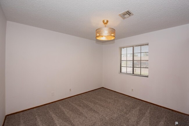 Building Photo - 3460 E Sombra Ln