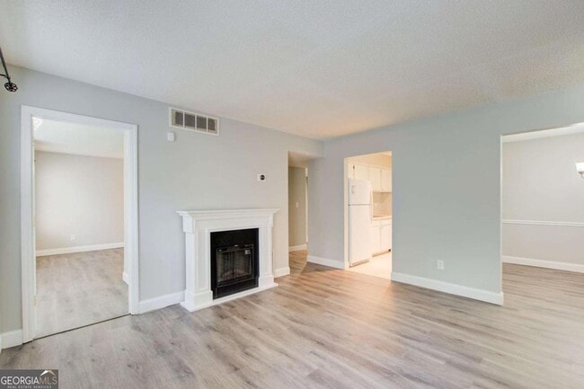 Building Photo - 1603 Huntingdon Chase