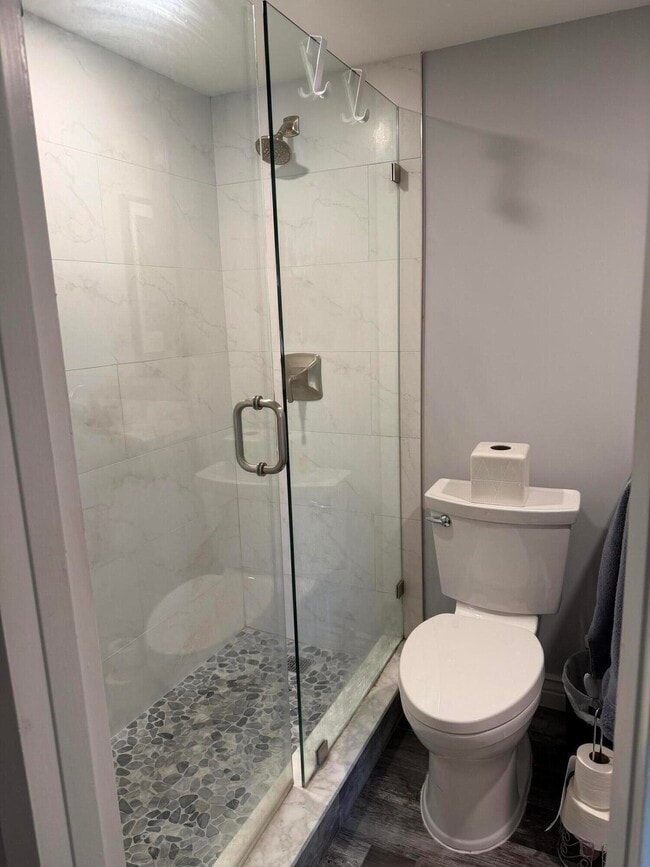 Building Photo - 387 Mansfield I