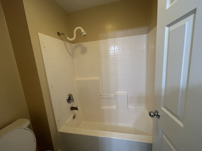Building Photo - 37978 Spur Dr