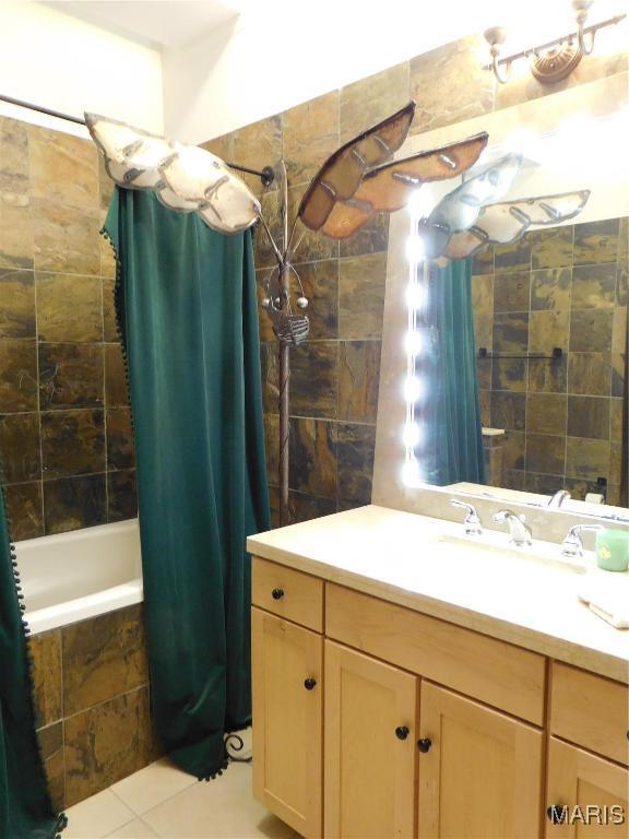 Building Photo - 701 N 15th St