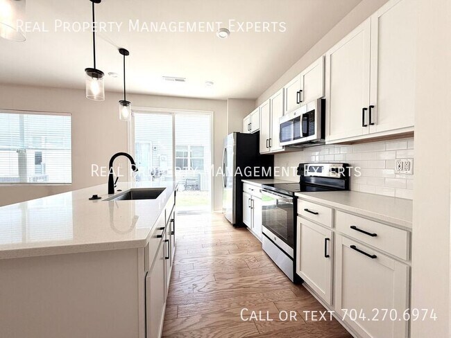 Building Photo - 6016 Caprera Wy