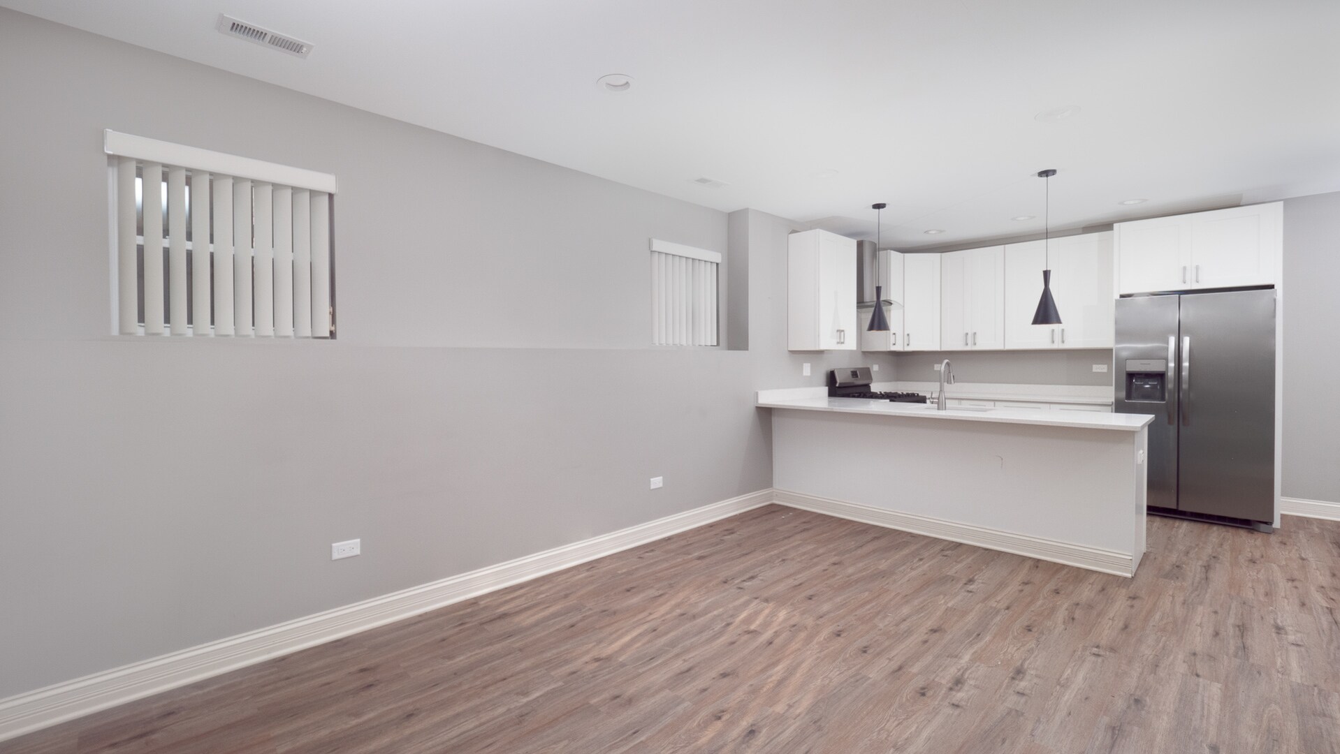 Building Photo - 4735 S Michigan Ave