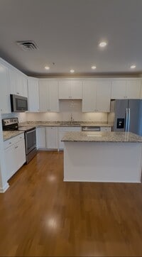 Building Photo - 110 Trotter Rd