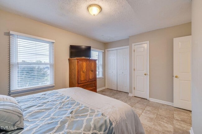 Building Photo - 1024 Konnarock Rd