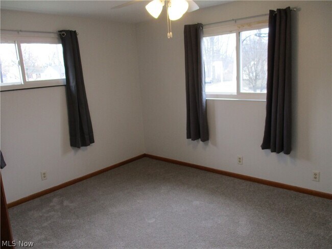 Building Photo - 2940 6th St