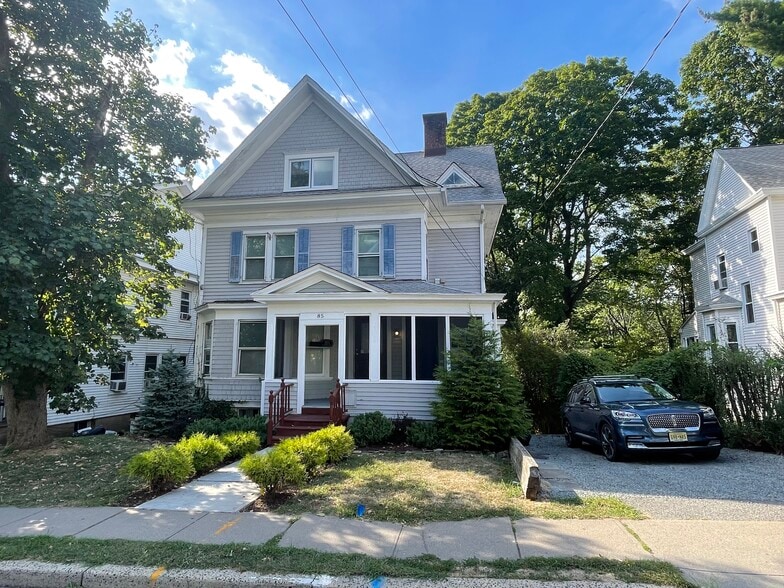 Front View w/ Screened Porch - 85 Western Ave