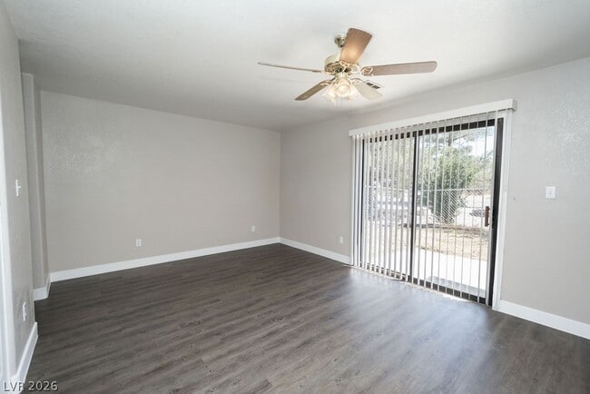 Building Photo - 2120 McMurray Dr