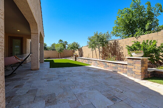 Building Photo - 15626 W Campbell Ave