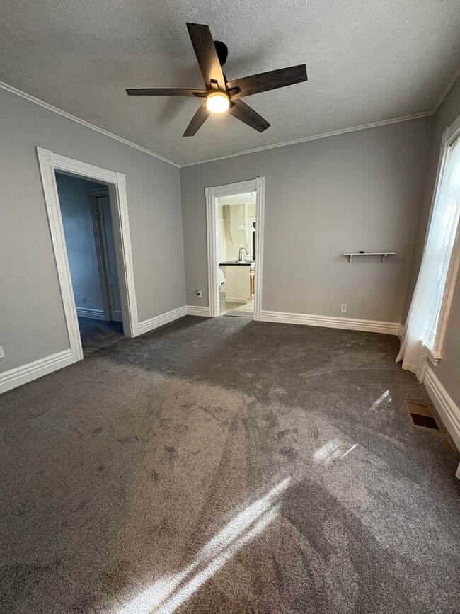 Building Photo - STUNNING Two Bedroom Single Family Home!