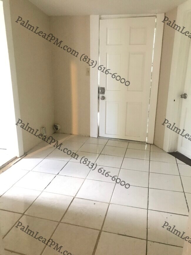 Building Photo - 1818 W 4th St