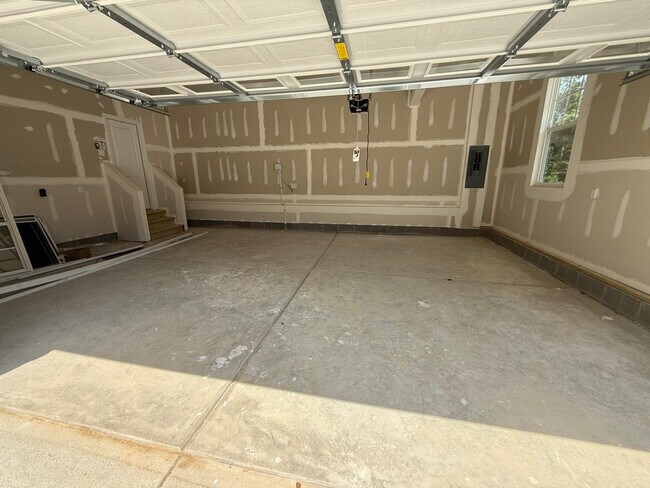 Building Photo - 6412 Fennec Run