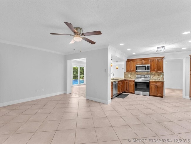 Building Photo - 11762 NW 26th Ct