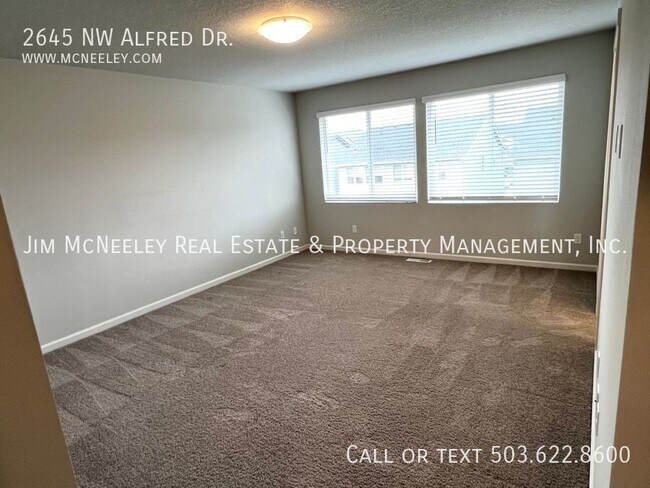 Building Photo - 2645 Alfred Dr